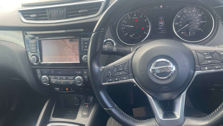 Nissan Qashqai 1.3 DiG-T Tekna 5dr Petrol Hatchback